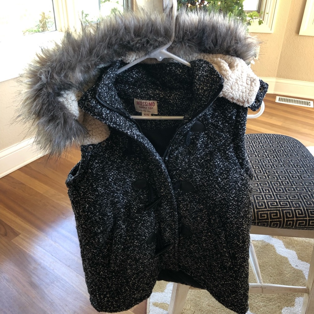 Mossimo vest with fur hood. Black and grey tweed
